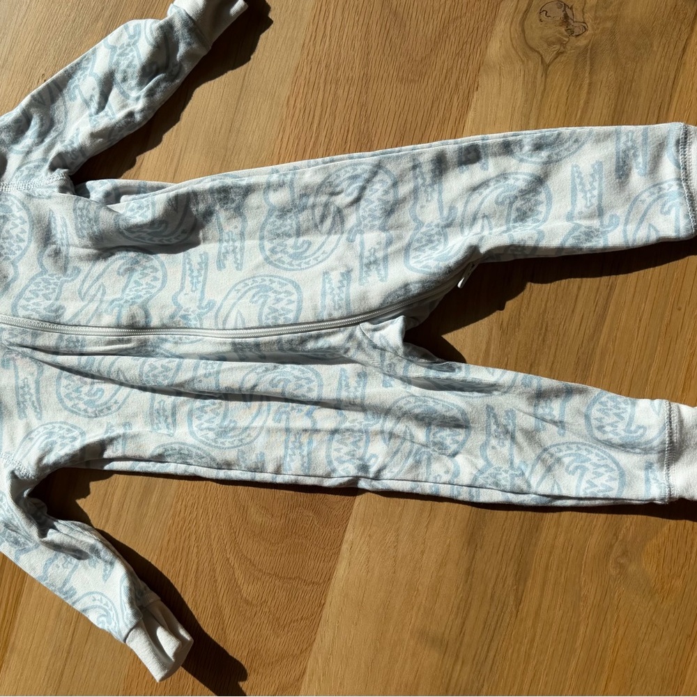 Lewis Alligator Zip Sleeper
